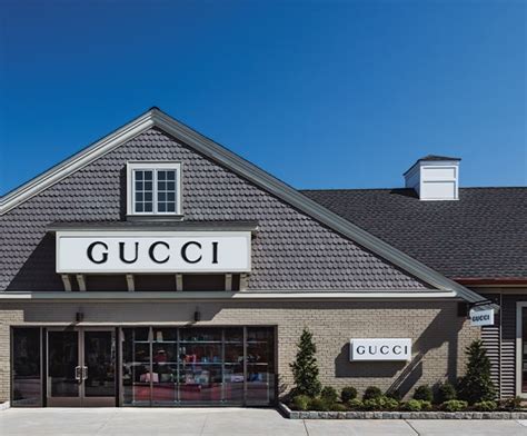 gucci outlet niagara falls|gucci outlet woodbury new york.